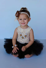 Load image into Gallery viewer, Black short children’s tutu
